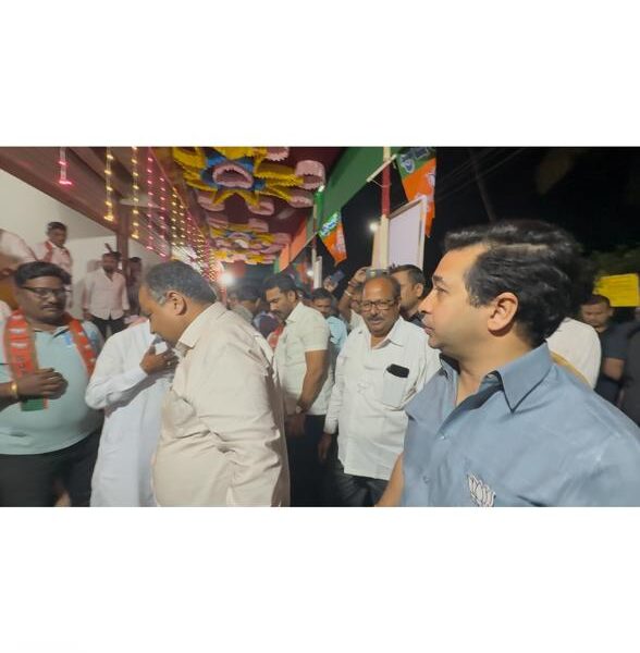 मालवणात वारे फिरणार! प्रदेशाध्यक्ष – पालकमंत्र्यांच्या उपस्थितीत बंद दाराआड चर्चा सुरु