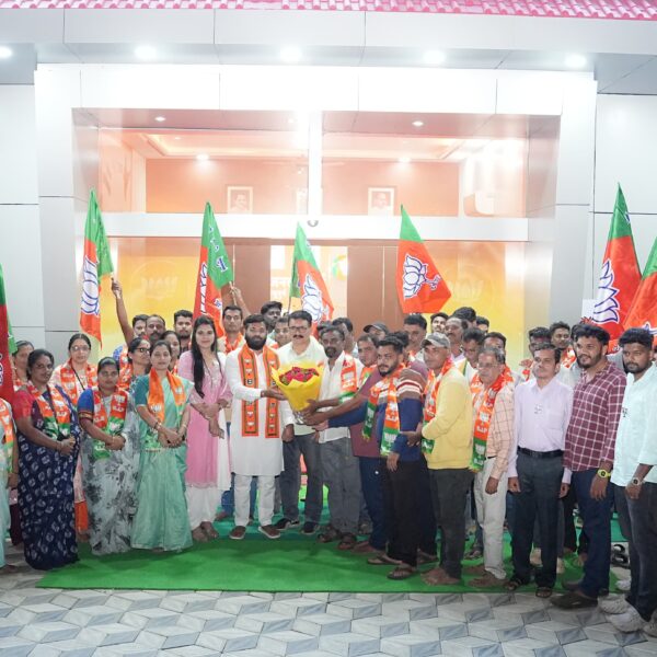 सावंतवाडीत विशाल परब यांची ‘शांतीत क्रांती’ | संजू परब यांना दणका | सत्ता सूत्रधार |