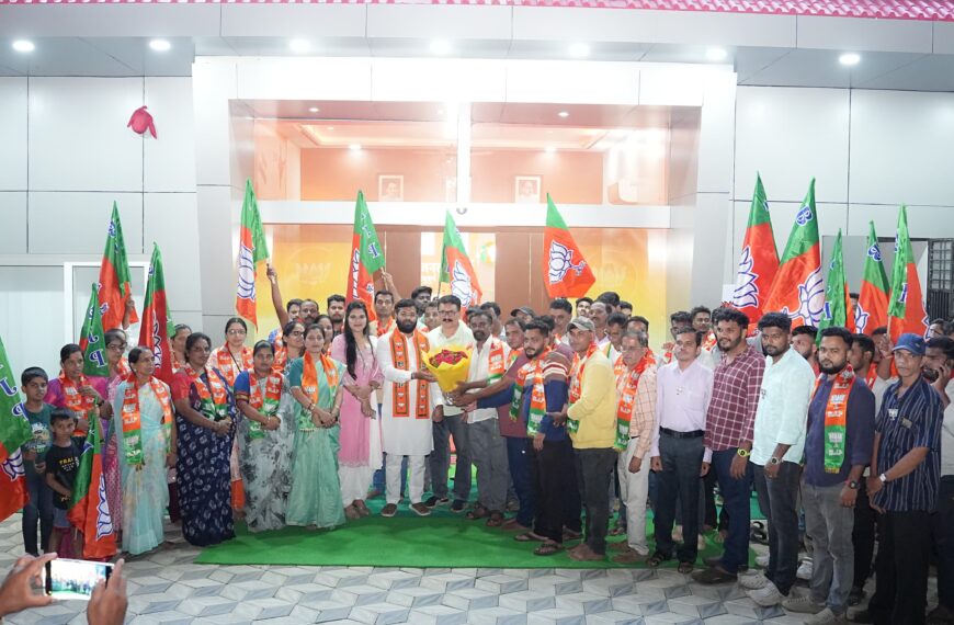 सावंतवाडीत विशाल परब यांची ‘शांतीत क्रांती’ | संजू परब यांना दणका | सत्ता सूत्रधार |