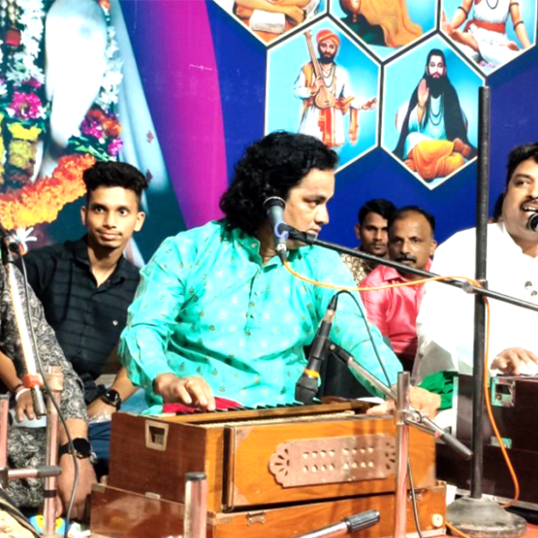 कणकवलीत भजनी कलाकारांची रंगली जुगलबंदी ; भजन प्रेमी रसिकांचा उत्तुंग प्रतिसाद