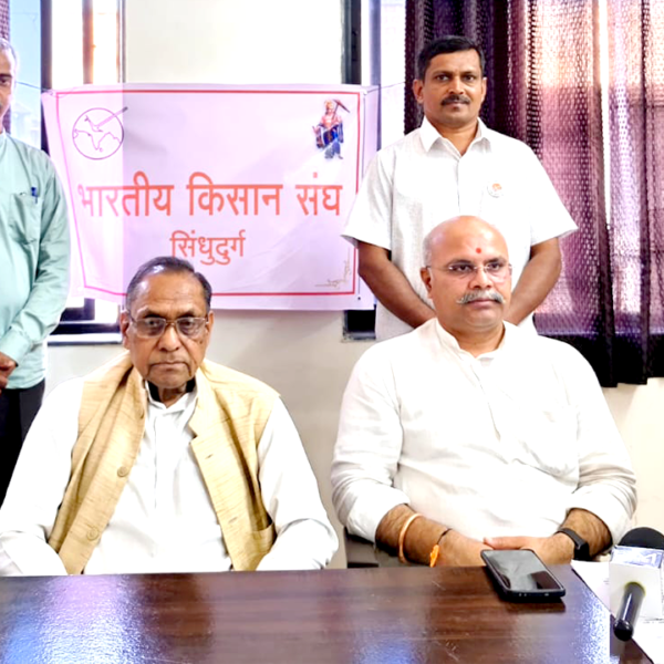 शेतीप्रदान सिंधुदुर्गात बदललेल्या पर्यावरणाने शेतकरी वर्ग चिंतेत – डॉ. विशाल चंद्रकार