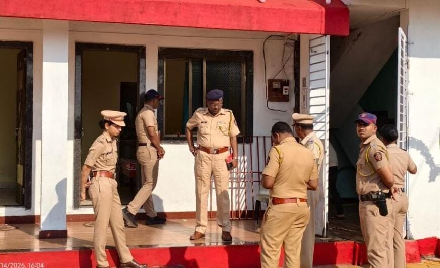 देवगडमध्ये गोव्यातील मायलेकांची होमस्टेमध्ये गळफास घेऊन आत्महत्या