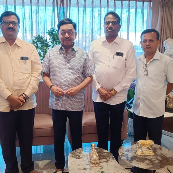 खा. नारायण राणे यांची सतीश सावंत यांनी अधिश निवासस्थानी घेतली भेट