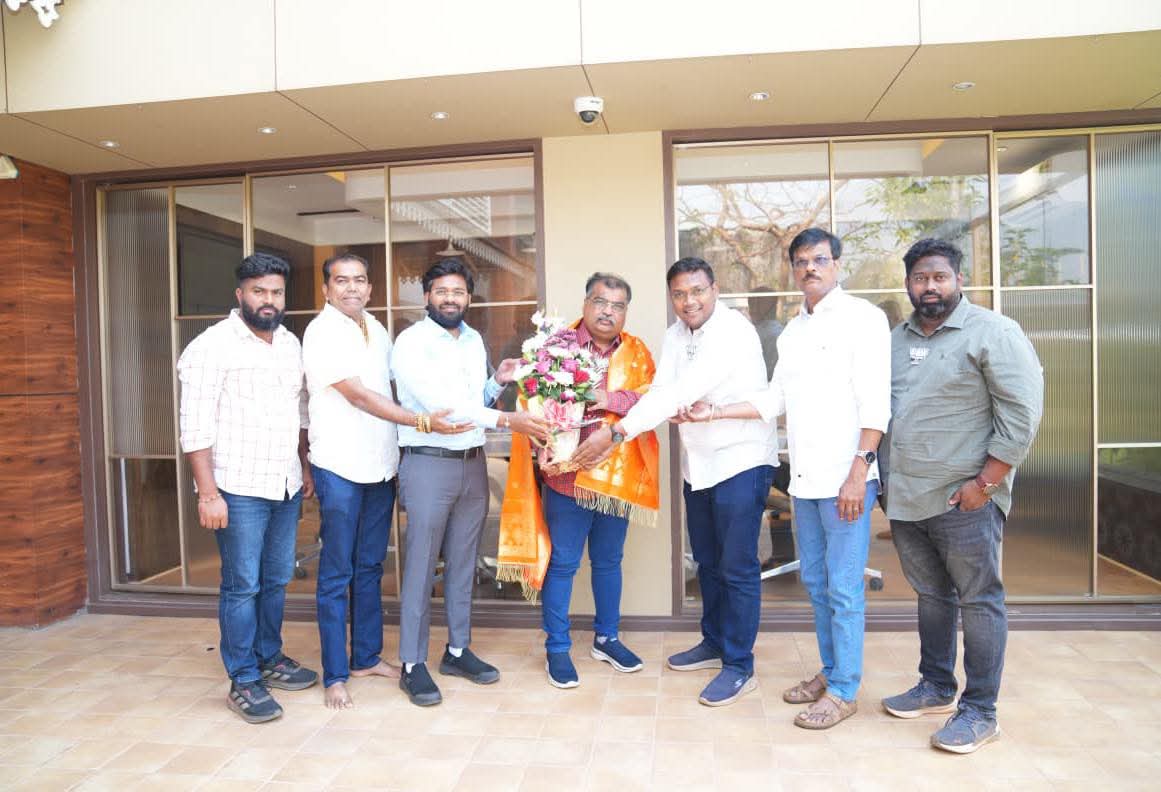 सावंतवाडीतील भाजप पदाधिकाऱ्यांनी घेतली प्रदेशाध्यक्ष रवींद्र चव्हाणांची भेट घेऊन केला विशेष सन्मान