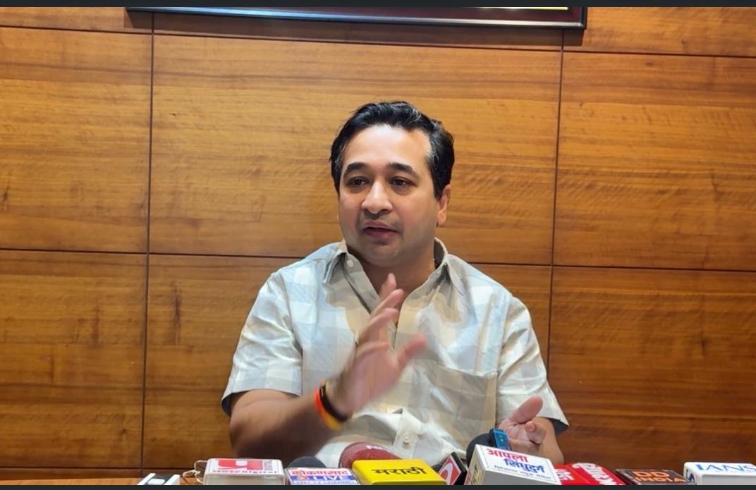 पालकमंत्री नितेश राणे यांनी घेतला आंबा पिक संरक्षणासाठी पुढाकार