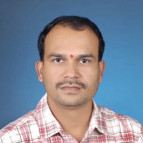 आंबोली घाटात सुरक्षा वाढवण्यासाठी सरपंच सागर ढोकरे आक्रमक