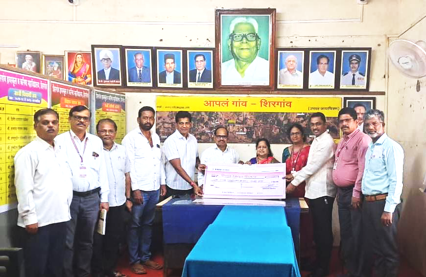 शिक्षणसेवेचा प्रेरणादायी आदर्श : ₹1.51 लाखांची गुरुदक्षिणा