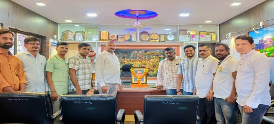 देवगडमध्ये बाबासाहेबांना अभिवादन – १३५ व्या जयंतीनिमित्त उत्साहाचा जल्लोष