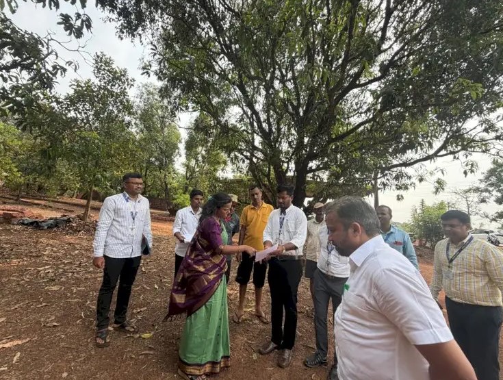 वैभववाडीत जिल्हाधिकारी तृप्ती धोडमिसे यांचा दौरा; जनगणना, आरोग्य व शेती नुकसानीचा आढावा