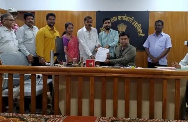 “गो सन्मान अभियानाचा आवाज: गायीला राष्ट्रमाता दर्जा द्या — वैभववाडीत निवेदन”