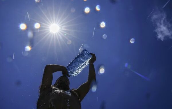 ☀️ “उन्हाळा २०२६: ‘सुपर एल निनो’चा धडाका आणि वाढतं उष्माघाताचं संकट”