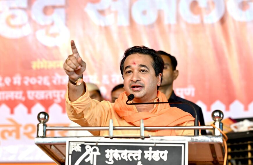 ‘हिंदू एकतेसाठी संघटित व्हा’; विराट हिंदू संमेलनात पालकमंत्री नितेश राणेंचे आवाहन