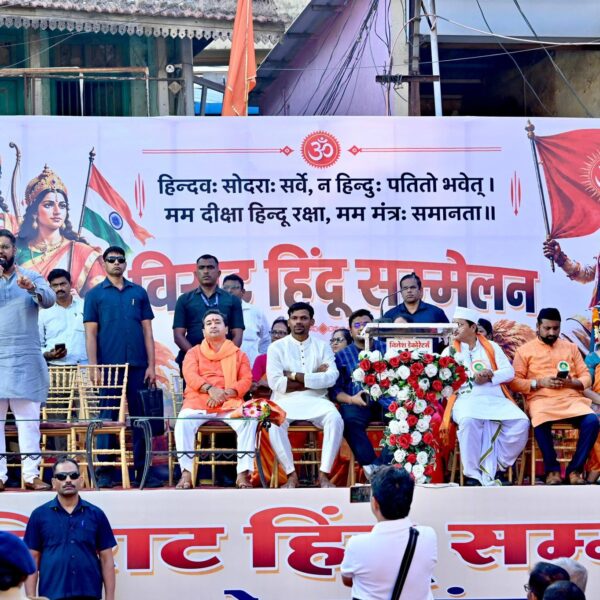 “नेरळमध्ये हिंदू एकतेचा विराट हुंकार; पालकमंत्री नितेश राणेंचे समाजाला संघटित होण्याचे आवाहन”