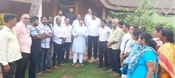 “पिग्मी एजंटांच्या कमिशन कपातीविरोधात आमदार निलेश राणेंकडे धाव”