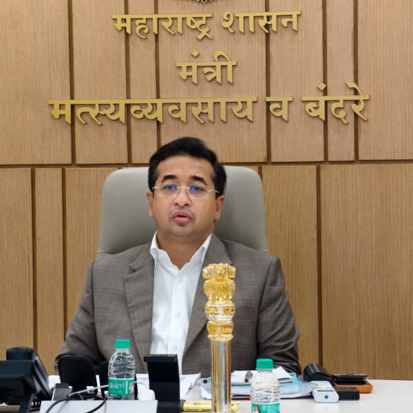“पालकमंत्री नितेश राणेंच्या खांद्यावर सिंधुरत्न योजनेची जबाबदारी; विकासाला नवे बळ”