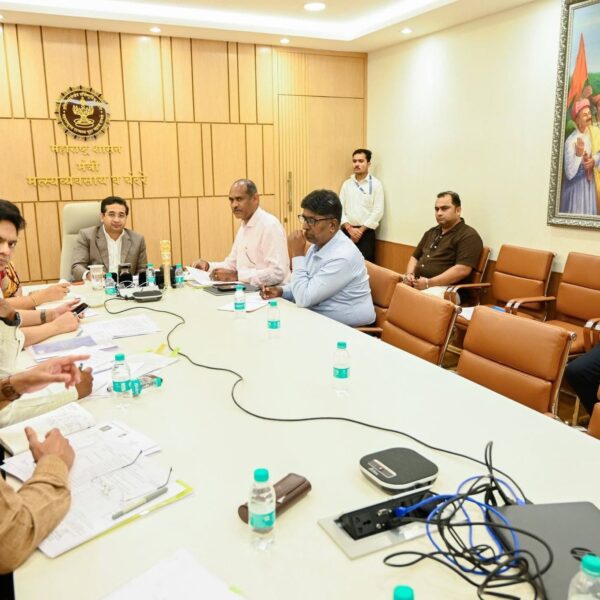 मत्स्यव्यवसाय नुकसानभरपाईला गती; पालकमंत्री नितेश राणेंचे अधिकाऱ्यांना कडक निर्देश