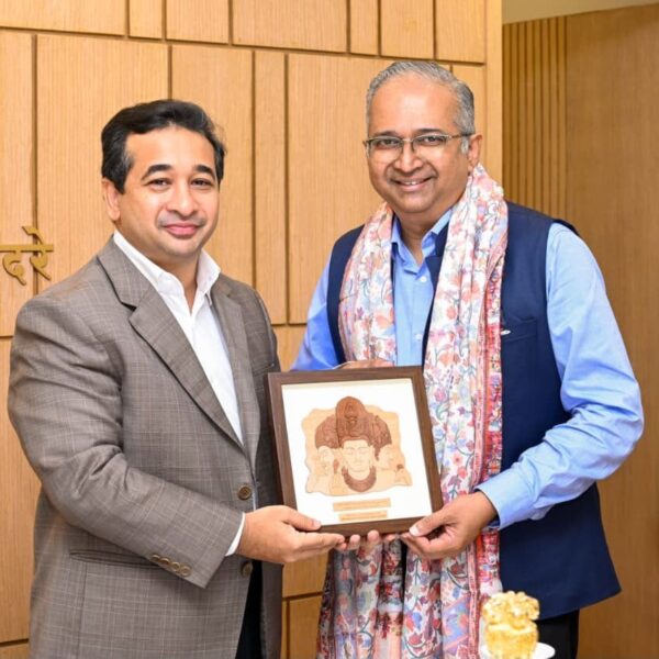 कोकणाला मिळणार हवाई झेप! पालकमंत्री नितेश राणेंच्या मार्गदर्शनाखाली कोकणासाठी विमानसेवेच्या नव्या संधी