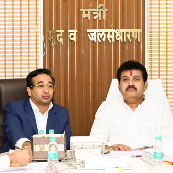निधीचा पारदर्शक वापर आणि जलप्रकल्पांना गती; पालकमंत्री नितेश राणे यांची भूमिका