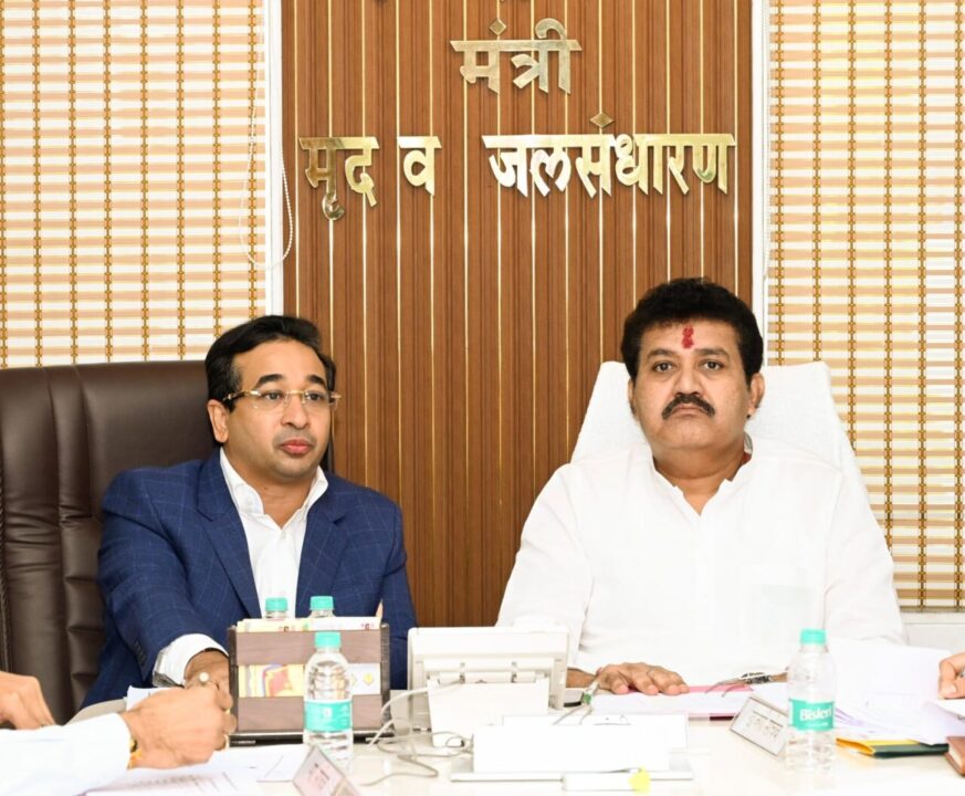 निधीचा पारदर्शक वापर आणि जलप्रकल्पांना गती; पालकमंत्री नितेश राणे यांची भूमिका