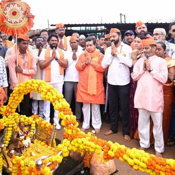 विशाळगडावर दिमाखात साजरा शिवराज्याभिषेक सोहळा; मंत्री नितेश राणेंची उपस्थिती