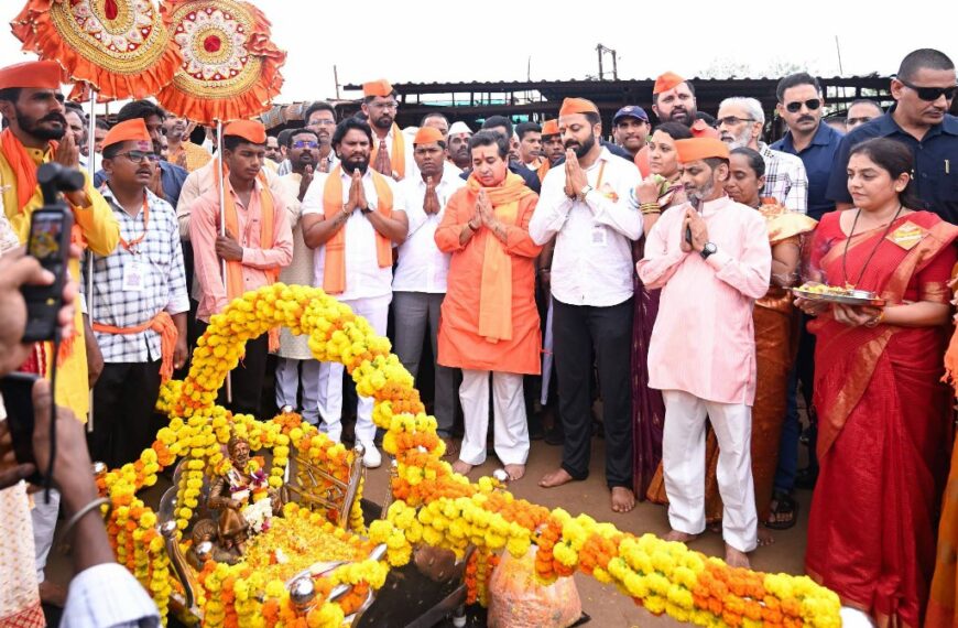 विशाळगडावर दिमाखात साजरा शिवराज्याभिषेक सोहळा; मंत्री नितेश राणेंची उपस्थिती