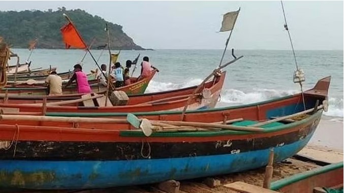 मच्छीमारांसाठी महत्त्वाची बातमी! मासेमारी बंदी १६ दिवसांनी वाढण्याची शक्यता