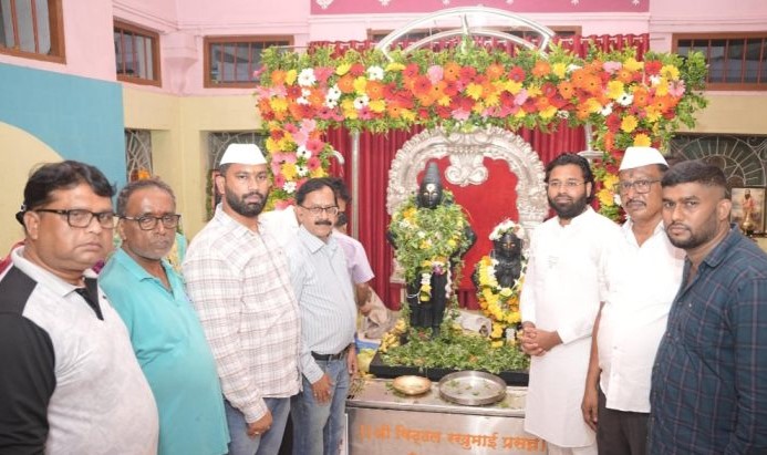 🚩 ‘विठू माऊली’च्या चरणी विशाल परब; आषाढी एकादशी भक्तिभावात साजरी!