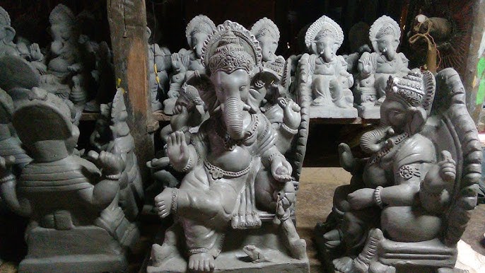 🎨 गणेश मूर्तिकारांना पालिकेचा दिलासा; शाडू मातीसह मोफत रंगांचे वाटप!